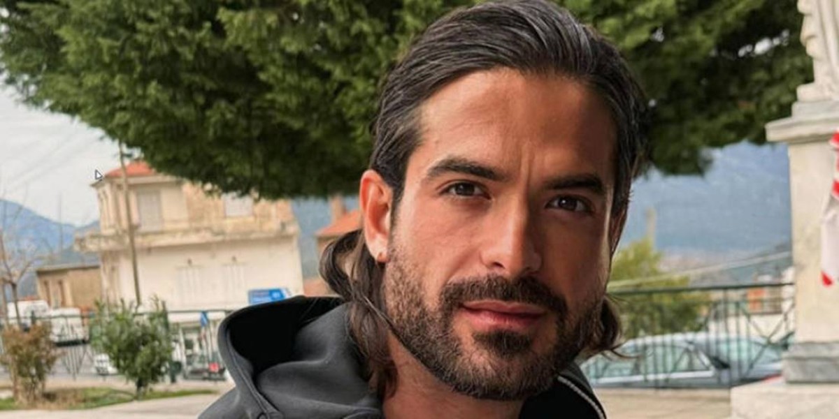 Ένα δημόσιο ευχαριστώ για τα θετικά λόγια και την αγάπη που δέχεται από τον κόσμο τους τελευταίους μήνες θέλησε να πει ο Άρης Μουγκοπέτρος