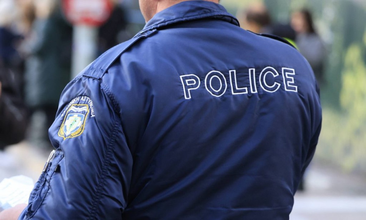 Αναστάτωση έχει προκαλέσει η απίστευτη απόδραση ενός 32χρονου Τούρκου δουλέμπορου, ο οποίος κατάφερε να διαφύγει πηδώντας