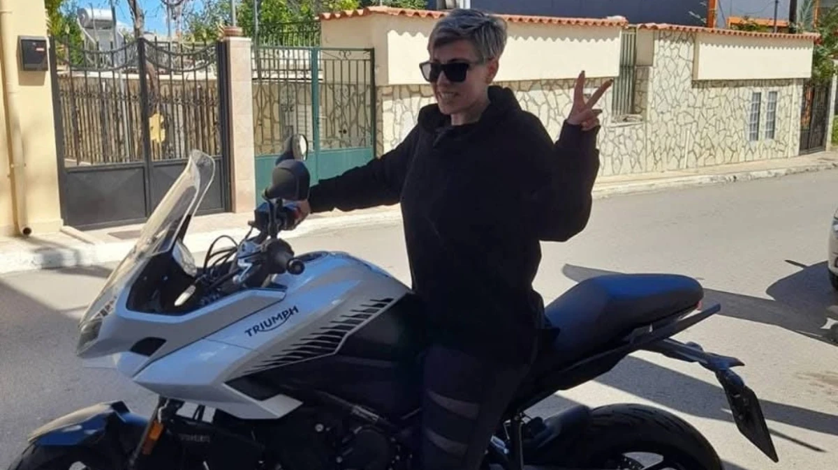 Μία 32χρονη μητέρα έχασε με τραγικό τρόπο τη ζωή της σε τροχαίο δυστύχημα, όταν ΙΧ αυτοκίνητο παραβίασε το STOP και συγκρούστηκε