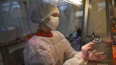 Το παράσιτο που τρέφεται με ζωντανό ιστό προκαλεί σοβαρές βλάβες και ενδέχεται να είναι θανατηφόρο χωρίς άμεση παρέμβαση.