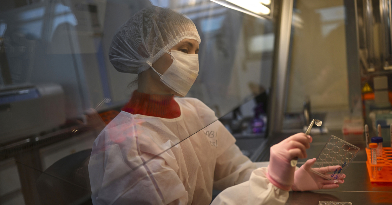 Το παράσιτο που τρέφεται με ζωντανό ιστό προκαλεί σοβαρές βλάβες και ενδέχεται να είναι θανατηφόρο χωρίς άμεση παρέμβαση.