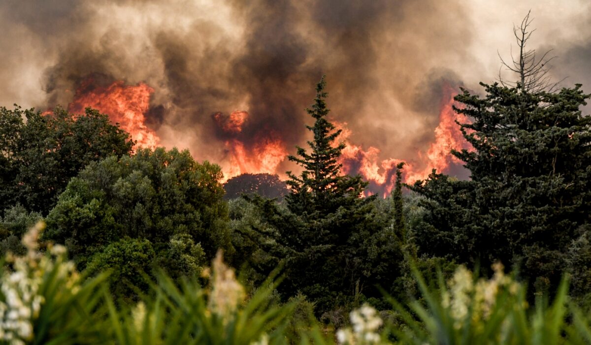 Πολύ υψηλός κίνδυνος φωτιάς (κατηγορία κινδύνου 4) προβλέπεται για αύριο Κυριακή 24 Αυγούστου 2025 σε τρια μεγάλα νησιά (Ρόδο, Σάμο