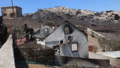 Με εντολή της εισαγγελίας, αφέθηκαν ελεύθεροι οι δύο υπάλληλοι του ΔΕΔΔΗΕ που είχαν συλληφθεί χθες (9/8) στο πλαίσιο της προανάκρισης