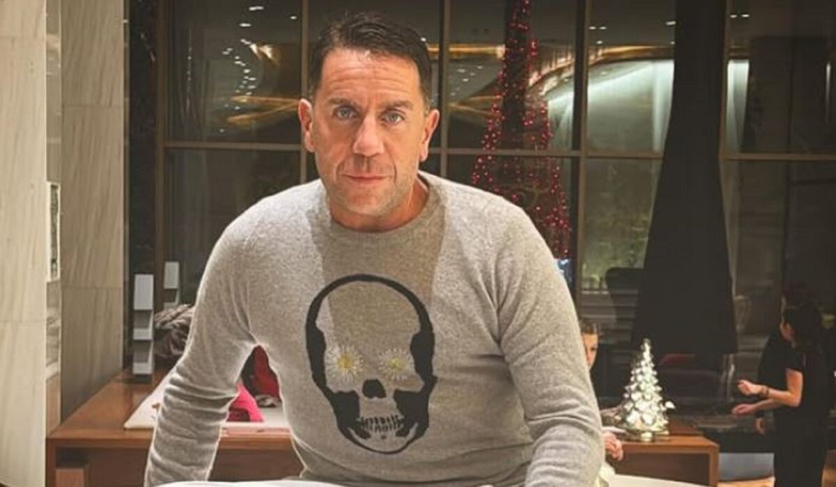 Ο δικηγόρος του γνωστού καλλιτέχνη, Γιώργος Μερκουλίδης, μίλησε δημόσια και έδωσε νέες λεπτομέρειες για όσα πραγματικά