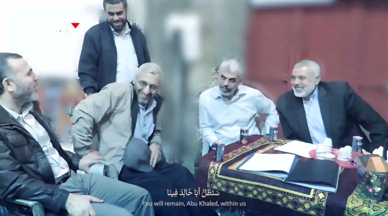 Η Χαμάς δημοσίευσε ένα βίντεο διάρκειας άνω των τριών λεπτών, που περιλαμβάνει αδημοσίευτα πλάνα από ηγετικά στελέχη της οργάνωσης