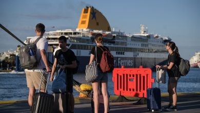 Ο Αύγουστος, ο κατεξοχήν μήνας των διακοπών, μπήκε δυναμικά, και μαζί του κορυφώνεται η έξοδος των αδειούχων από την Αθήνα