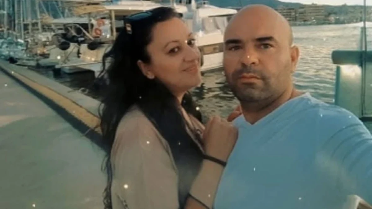 Μία φρικτή υπόθεση ενδοοικογενειακής βίας συγκλονίζει τον Βόλο, καθώς το μεσημέρι της Παρασκευής, ένας 40χρονος άνδρας σκότωσε με μαχαίρι