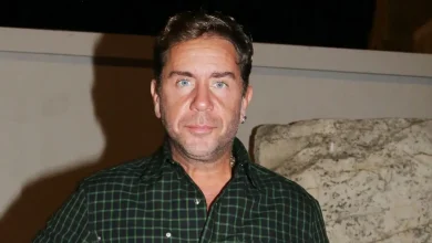 Νέα στοιχεία έρχονται στο φως σχετικά με τον τρόπο που ο Γιώργος Μαζωνάκης οδηγήθηκε για νοσηλεία σε ψυχιατρική κλινική, ένα