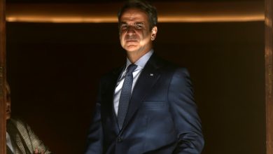 Στον ευρωπαϊκό τύπο η ελληνική κυβέρνηση βρίσκεται στο επίκεντρο έντονης κριτικής σχετικά με τη διαχείριση των κονδυλίων