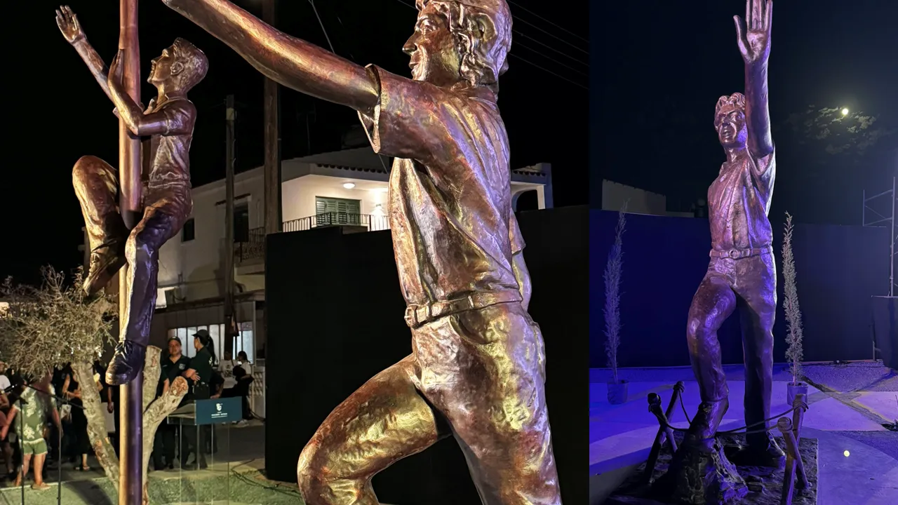 Το βράδυ του Σαββάτου πραγματοποιήθηκαν σε κλίμα περηφάνιας και συγκίνησης τα αποκαλυπτήρια των ανδριάντων των αδικοχαμένων το 1996 Τάσου