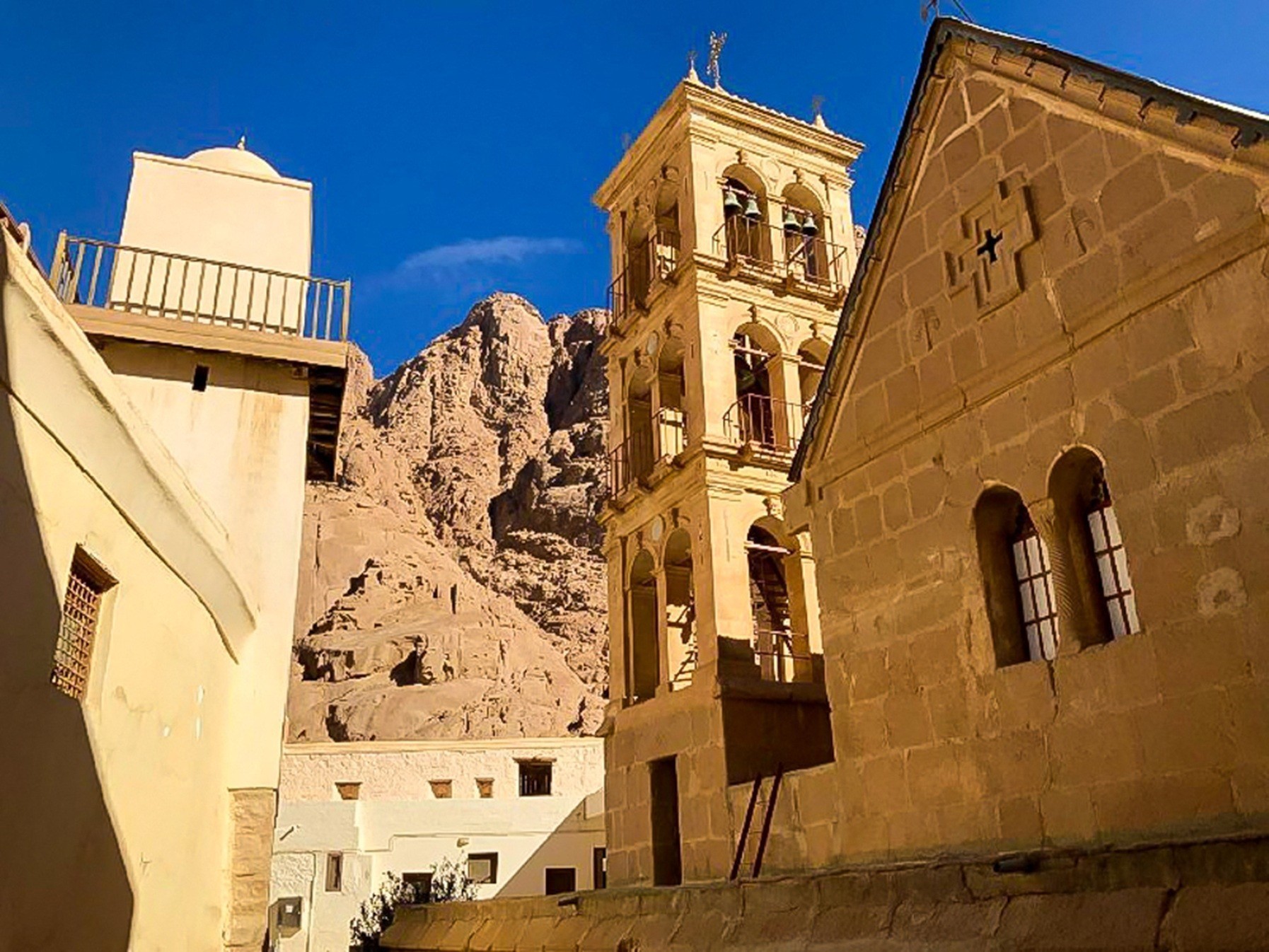 Έντονος προβληματισμός επικρατεί στους διπλωματικούς και εκκλησιαστικούς κύκλους της Αθήνας σχετικά με την απόφαση του Πατριάρχη