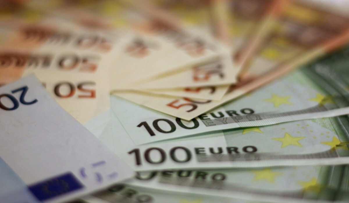 Μία σημαντική «ανάσα» για χιλιάδες φορολογούμενους με ληξιπρόθεσμες οφειλές παρέχει η νέα απόφαση της ΑΑΔΕ, καθώς για πρώτη