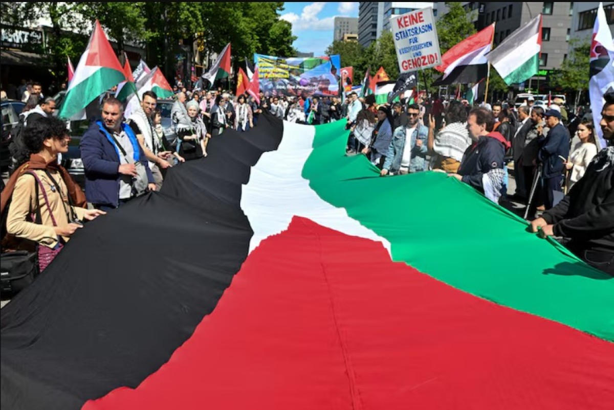 Ο Γερμανός υπουργός Εσωτερικών Αλεξάντερ Νόμπριντ απέκλεισε κατηγορηματικά την πιθανότητα αναγνώρισης ανεξάρτητου