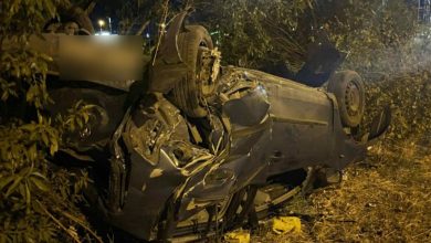 Με τρεμάμενη φωνή από την αγωνία αλλά και με μια δόση ανακούφισης, η μητέρα της 26χρονης που τραυματίστηκε σοβαρά στο τροχαίο με