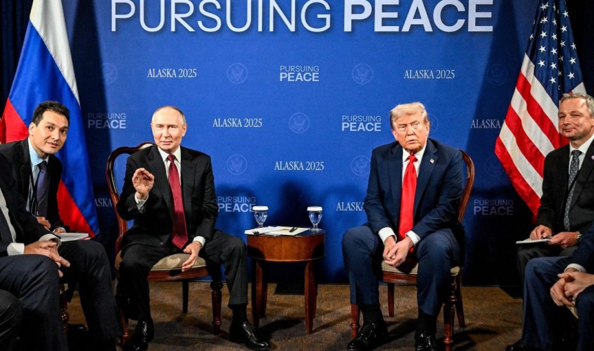 «Ο Ζελένσκι και οι Ευρωπαίοι σύμμαχοι του,  θα πρέπει να αναλάβουν την ευθύνη των τελικών αποφάσεων» ή, διαφορετικά, «αφήνουμε ανοιχτά τα πιο δύσκολα ζητήματα».