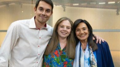 Η εξόδιος ακολουθία θα πραγματοποιηθεί την ερχόμενη Δευτέρα και η οικογένεια του πρώην πρωθυπουργού επιθυμεί αντί για στεφάνια