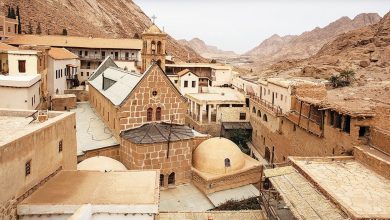 Η ένταση στη Μονή Σινά φαίνεται να φτάνει σε κρίσιμο σημείο, καθώς το Σάββατο ο Αρχιεπίσκοπος Δαμιανός προχώρησε στη διαγραφή