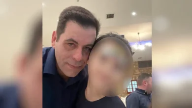 Ανείπωτη τραγωδία εκτυλίχθηκε στην Ακτή Δυμαίων της Πάτρας, όταν οδηγός μηχανής αγνόησε τον κόκκινο σηματοδότη και παρέσυρε