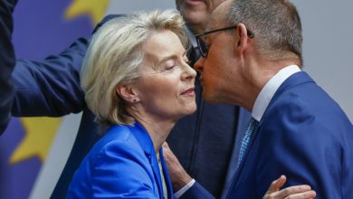 Ο καγκελάριος Φρίντριχ Μερτς φαίνεται να δοκιμάζει τα όρια της γερμανικής πολιτικής σκηνής προτείνοντας την Ούρσουλα φον ντερ Λάιεν