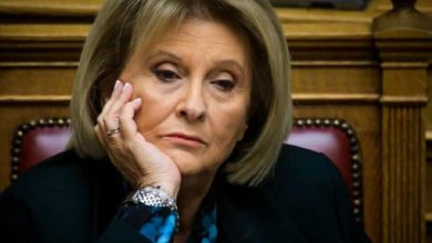 Οργή και αγανάκτηση έχουν προκαλέσει στην κοινή γνώμη οι απαράδεκτες δηλώσεις της Σοφίας Βούλτεψη για τις φωτιές, που καταστρέφουν