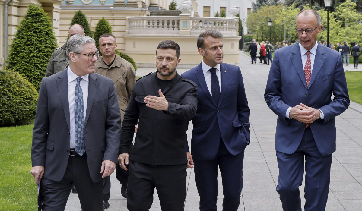 Οι παρασκηνιακές διαβουλεύσεις των ευρωπαϊκών χωρών για την επόμενη μέρα στην Ουκρανία αποκαλύπτουν μια ανησυχητική πραγματικότητα