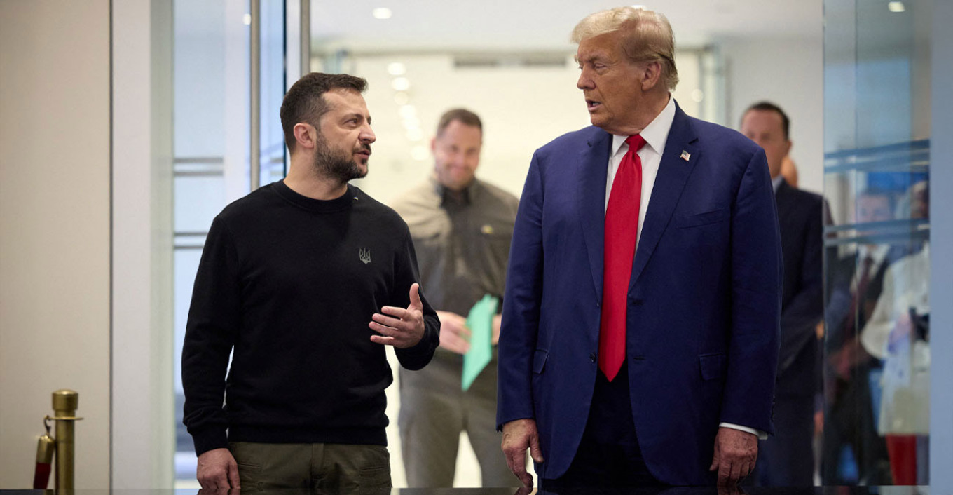 Η ενδυμασία του Ζελένσκι είχε αποτελέσει ζήτημα συζήτησης στο προηγούμενο τετ-α-τετ με τον Τραμπ, που είχε καταλήξει
