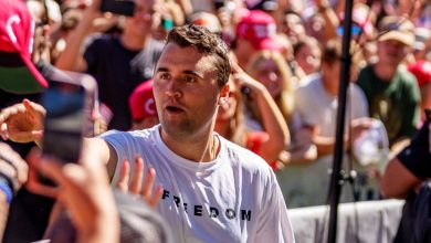 Τα διαδικτυακά ίχνη του 22χρονου Τάιλερ Ρόμπινσον, του βασικού υπόπτου για τη δολοφονία του Τσάρλι Κερκ, δεν προσφέρουν