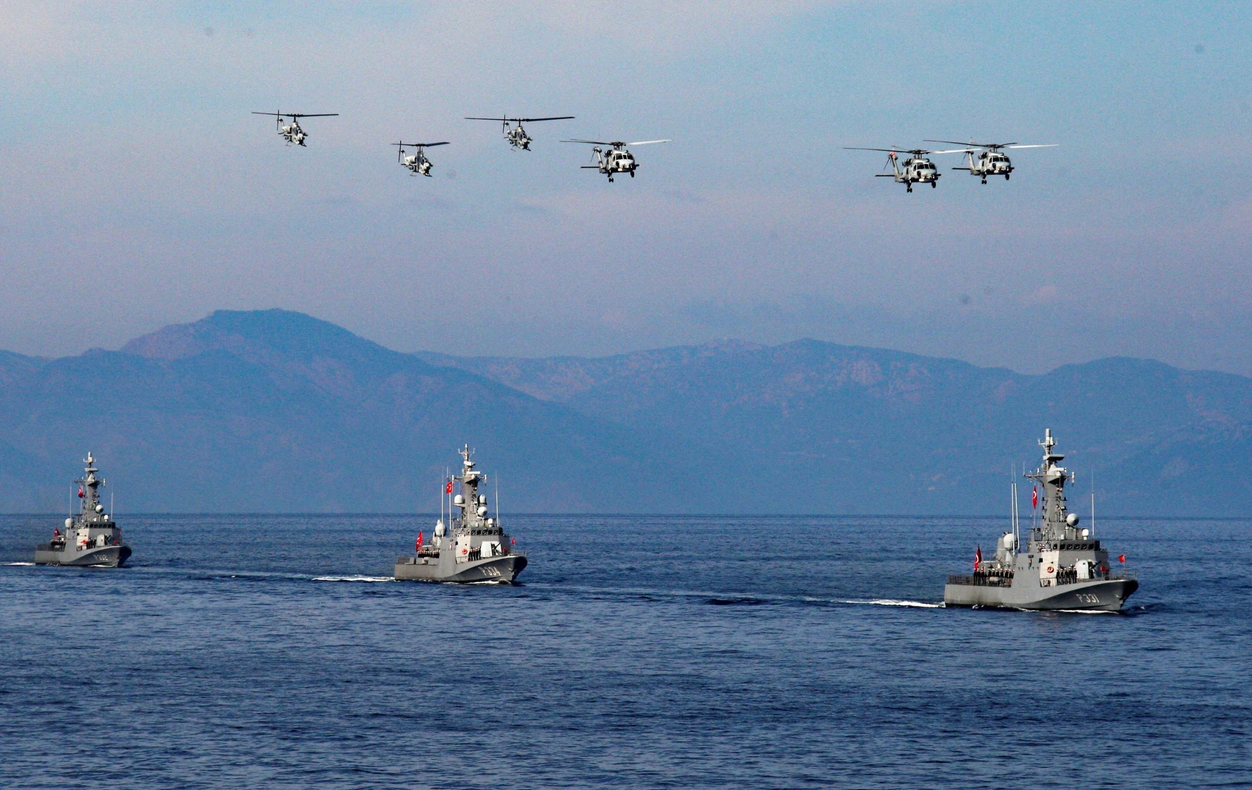 Η Άγκυρα, για ακόμη μια φορά, επιλέγει να ανεβάσει τους τόνους στο Αιγαίο λίγες μόλις ώρες πριν από τη συνάντηση του Έλληνα