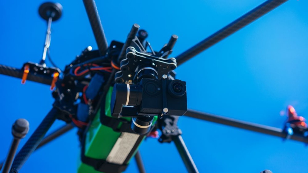 Πάνω από 200 drones εκτοξεύτηκαν από την Ουκρανία προς τη Ρωσία χθες το βράδυ και χάρτης των επιθέσεων δείχνει πόσο μακριά έφτασαν.