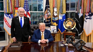 Μια εξαιρετικά κρίσιμη συνάντηση πραγματοποιείται σήμερα Δευτέρα στον Λευκό Οίκο, όπου ο Πρόεδρος των ΗΠΑ Ντόναλντ Τραμπ υποδέχεται