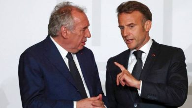 Σοβαρή πολιτική κρίση στη Γαλλία η οποία από σήμερα θα μείνει χωρίς Πρωθυπουργό, καθώς ο Φρανσουά Μπαϊρού θα υποβάλει και τυπικά την παραίτησή του.