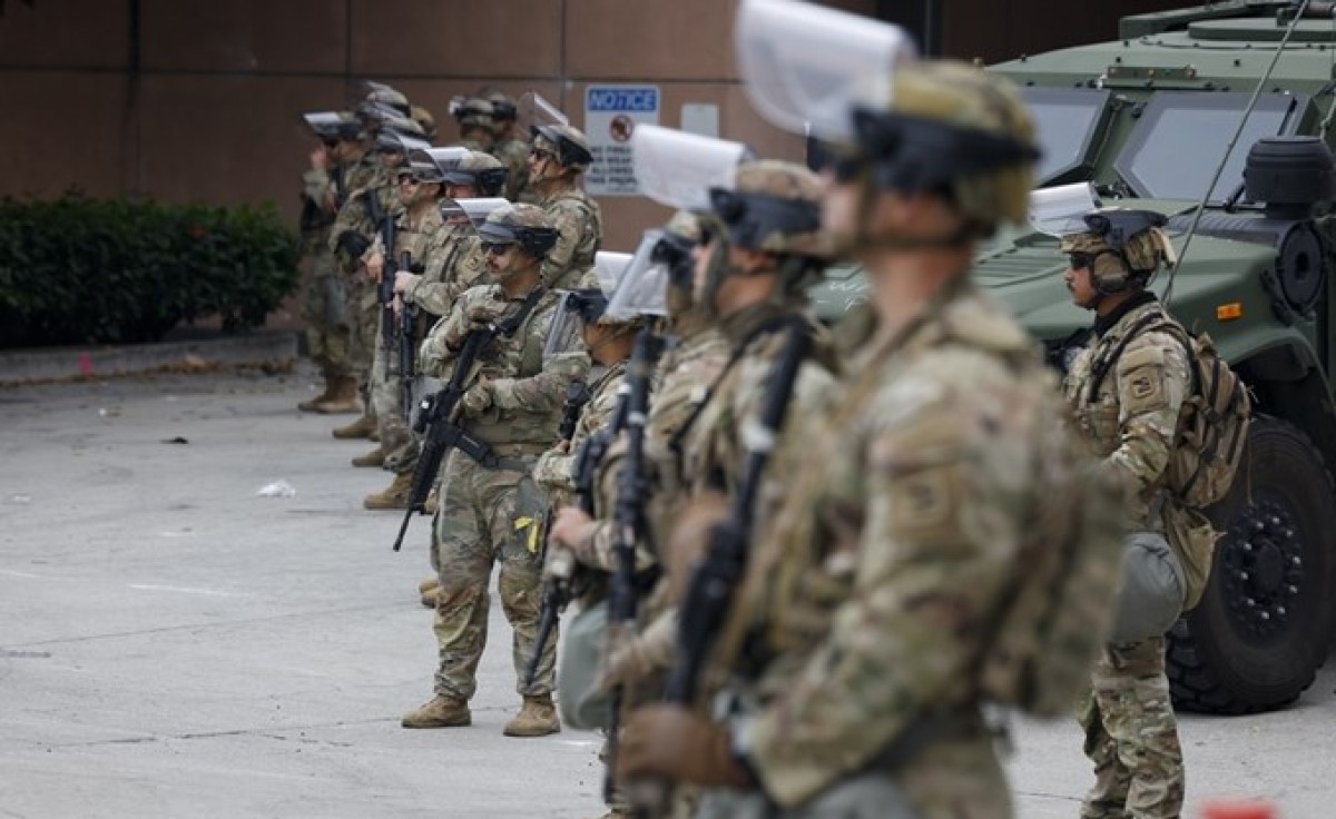 Ο υπουργός Άμυνας των ΗΠΑ, Πιτ Χέγκσεθ, έδωσε χθες Κυριακή εντολή σε 200 μέλη της Εθνοφρουράς του Όρεγκον να τεθούν υπό ομοσπονδιακή