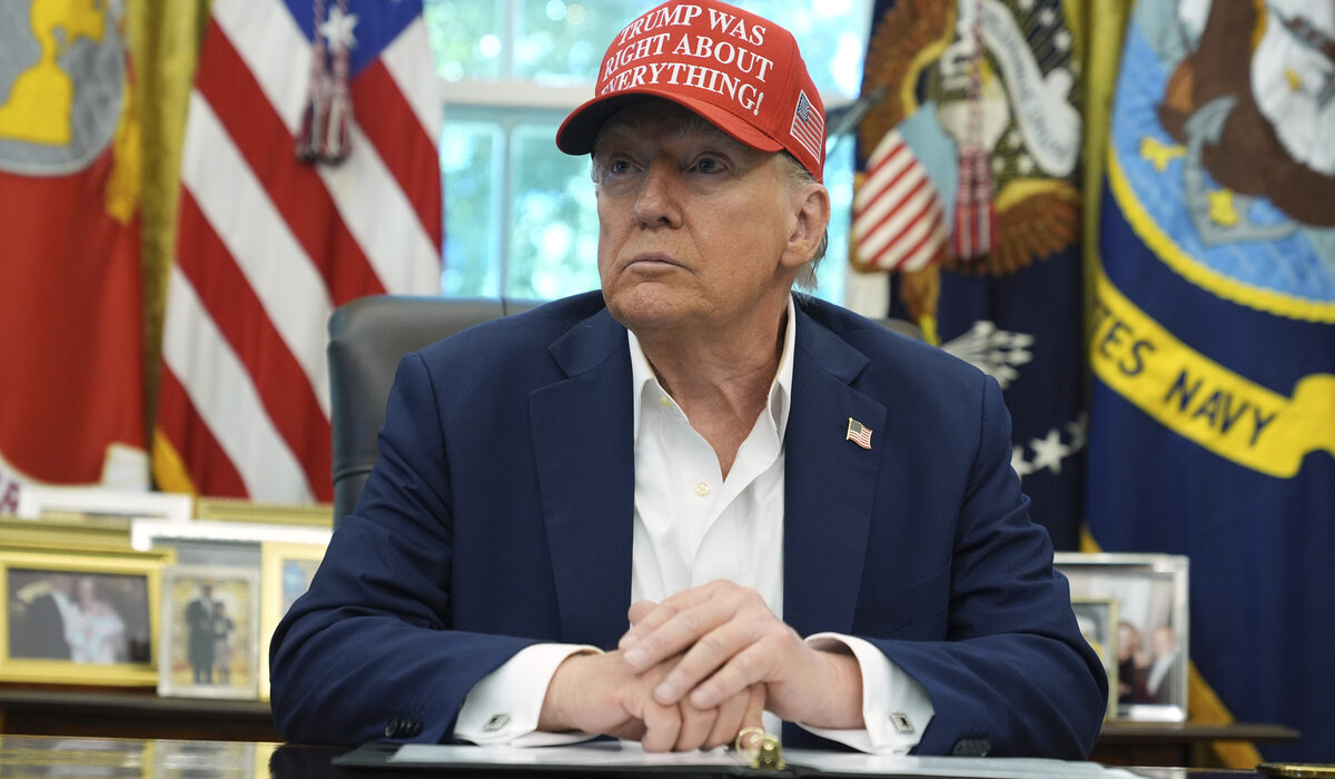 Ο Πρόεδρος των ΗΠΑ, Ντόναλντ Τραμπ, εξέφρασε εκ νέου την πρόθεσή του να επιδιώξει μια ειρηνευτική λύση για τον πόλεμο στην Ουκρανία,