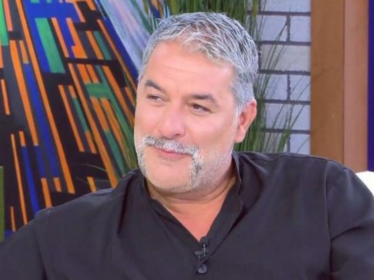 Στον εισαγγελέα οδηγήθηκε σήμερα ο ηθοποιός Βασίλης Μπισμπίκης, έπειτα από το τροχαίο ατύχημα που προκάλεσε τα ξημερώματα του