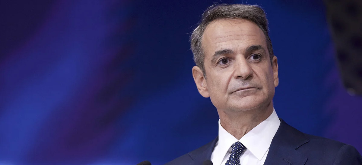 «Δεν συζητάει κανείς την κατάργησή τους. Είναι ένα σύστημα αδιάβλητο, που χαίρει εμπιστοσύνης από την κοινωνία. Το πραγματικό