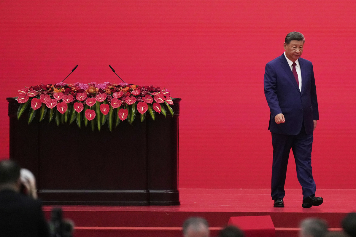 Ο Σι Τζινπίνγκ συνεχίζει να επιδεικνύει την πολιτική και διπλωματική του ισχύ, ενισχύοντας ταυτόχρονα την εικόνα της Κίνας ως παγκόσμιας