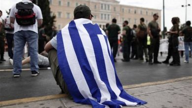 Μια ζοφερή παρουσίαση της ζωής στην Ελλάδα εν έτει 2025, η οποία ωστόσο δεν απέχει ιδιαίτερα από την πραγματικότητα