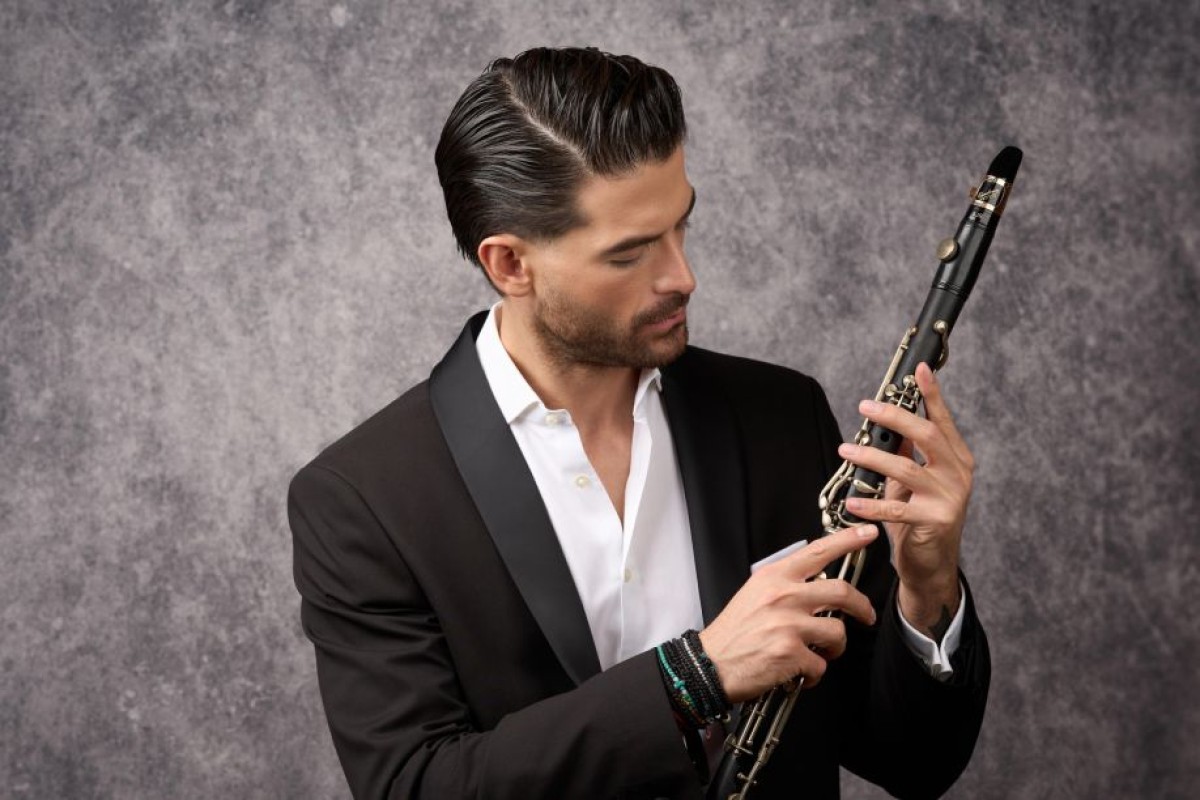 Τη στήριξή του στον Άρη Μουγκοπέτρο εξέφρασε δημόσια ο Νίκος Αλιάγας, μετά τον σοβαρό τραυματισμό του μουσικού.