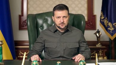 Ο Ουκρανός πρόεδρος, Βολοντιμίρ Ζελένσκι, φαίνεται να προετοιμάζει το έδαφος για ενδεχόμενες δύσκολες αποφάσεις απέναντι στη Ρωσία