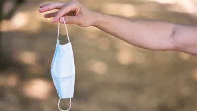 Η κατακόρυφη αύξηση στη χρήση των προστατευτικών μασκών (κυρίως εκείνων της μίας χρήσης) κατά τη διάρκεια της πανδημίας COVID