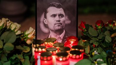 Υπό δρακόντεια μέτρα ασφαλείας αναμένεται να πραγματοποιηθεί σήμερα, Κυριακή , στις 11:00 το πρωί (21:00 ώρα Ελλάδος), η κηδεία του Τσάρλι