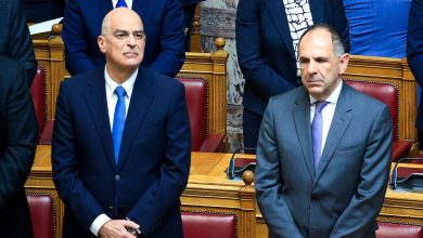 Διαφορετικές αναγνώσεις και εκ διαμέτρου αντίθετοι τόνοι από τους Γιώργο Γεραπετρίτη και Νίκο Δένδια σχετικά με την παρουσία