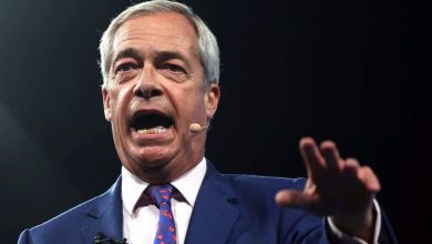 Η συζήτηση για τη μεταναστευτική πολιτική στη Βρετανία εισέρχεται σε νέα, πιο σκληρή φάση, καθώς ο Νάιτζελ Φάρατζ –επικεφαλής του Reform