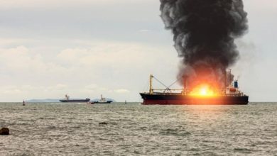 Ρωσικά πυρά έπληξαν πλοίο του Αζερμπαϊτζάν όσο ξεφόρτωνε στρατιωτικό εξοπλισμό στην Οδησσό της Ουκρανίας. Πόλεμος στην Ουκρανία: Το 'παν