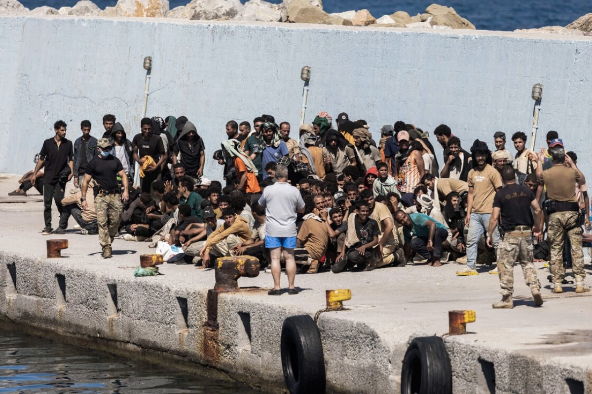 Πληροφορίες σε κοινωνικά δίκτυα και ΜΜΕ, αποκαλύπτουν ότι σε λιγότερο από 250 ημέρες, 2 εκατομμύρια παράνομοι μετανάστες