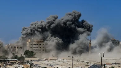 Σοκαριστικές εικόνες φέρνουν στο φως τα καταστροφικά πλήγματα που εξαπέλυσαν σήμερα οι ισραηλινές στρατιωτικές δυνάμεις στην πόλη