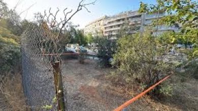 Συνεχίζονται οι έρευνες για το 30 ημερών βρέφος που βρέθηκε εγκαταλελειμμένο σε καρότσι σούπερ μάρκετ κοντά στην Ακρόπολη το βράδυ