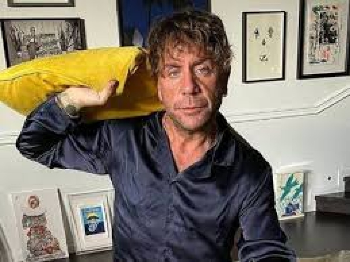 Ο Γιώργος Μαζωνάκης επιστρέφει δυναμικά στον κόσμο των social media, μετά την πρόσφατη περιπέτεια που πέρασε στο Δρομοκαΐτειο.