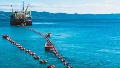 Κυβερνητικές πηγές από τη Λευκωσία υπογραμμίζουν ότι «το έργο αποτελεί στρατηγική προτεραιότητα για την Κυπριακή Δημοκρατία