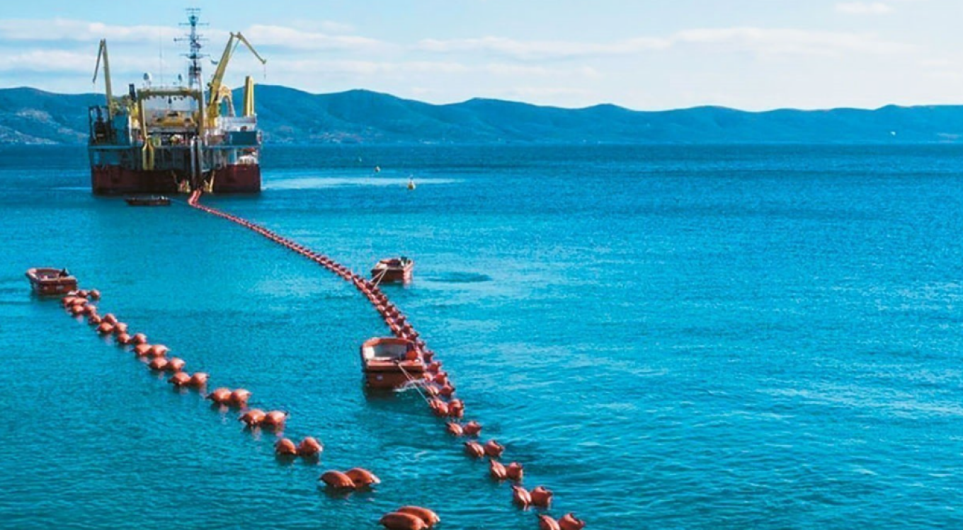 Κυβερνητικές πηγές από τη Λευκωσία υπογραμμίζουν ότι «το έργο αποτελεί στρατηγική προτεραιότητα για την Κυπριακή Δημοκρατία